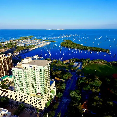 Icoconutgrove - Luxurious Vacation Rentals In Coconut Grove